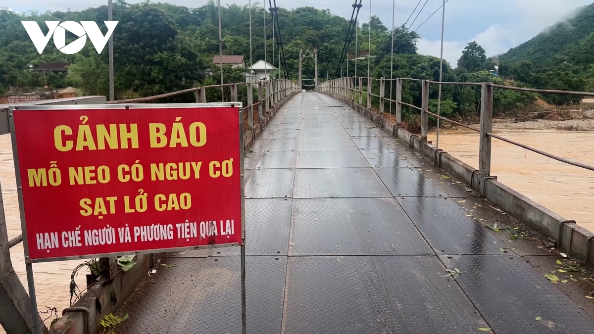 Ẩn họa cầu treo Xốp Nhị ở vùng lũ Nghệ An